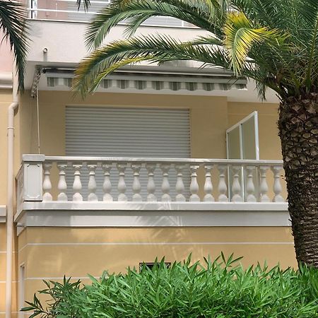 Le Tropical Apartment Fréjus Екстериор снимка