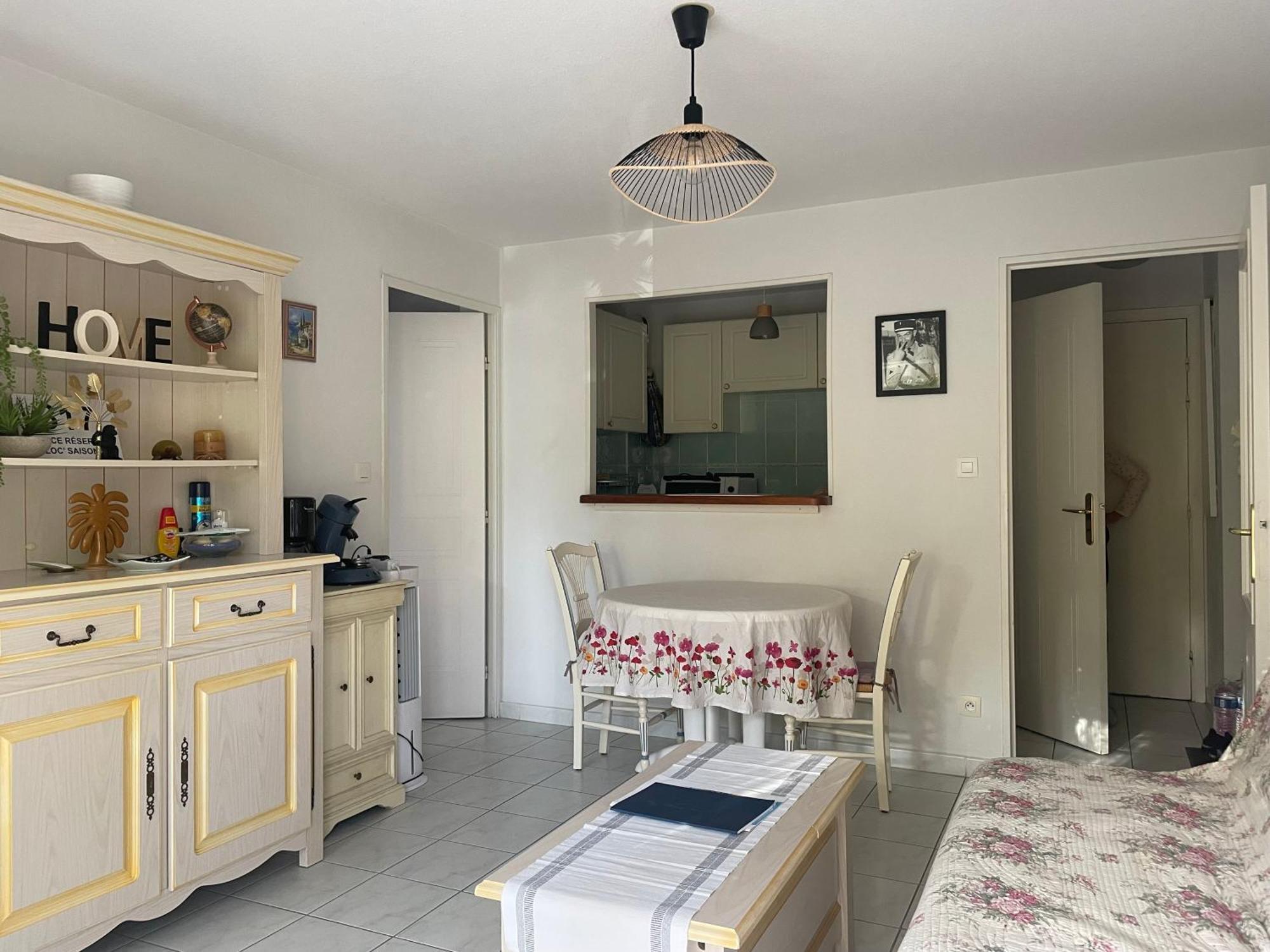 Le Tropical Apartment Fréjus Екстериор снимка