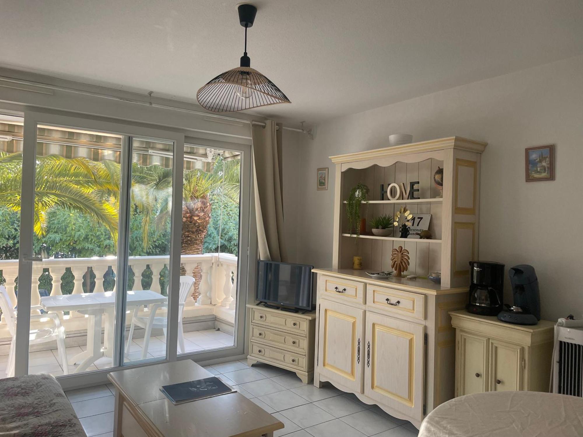 Le Tropical Apartment Fréjus Екстериор снимка
